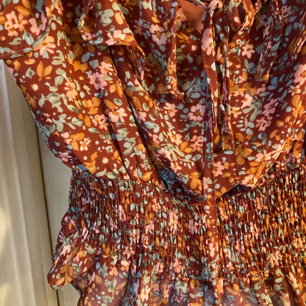 Floral Ruffle Blouse - Picture 4 of 5
